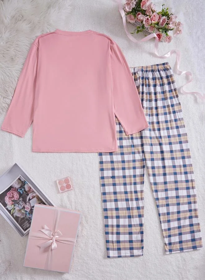 تايك تو طقم بيجاما بمقاس كبير من بنطال بنمط مربعات وبلوزة بأكمام طويلة